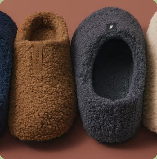 SLIPPERS & SHOES